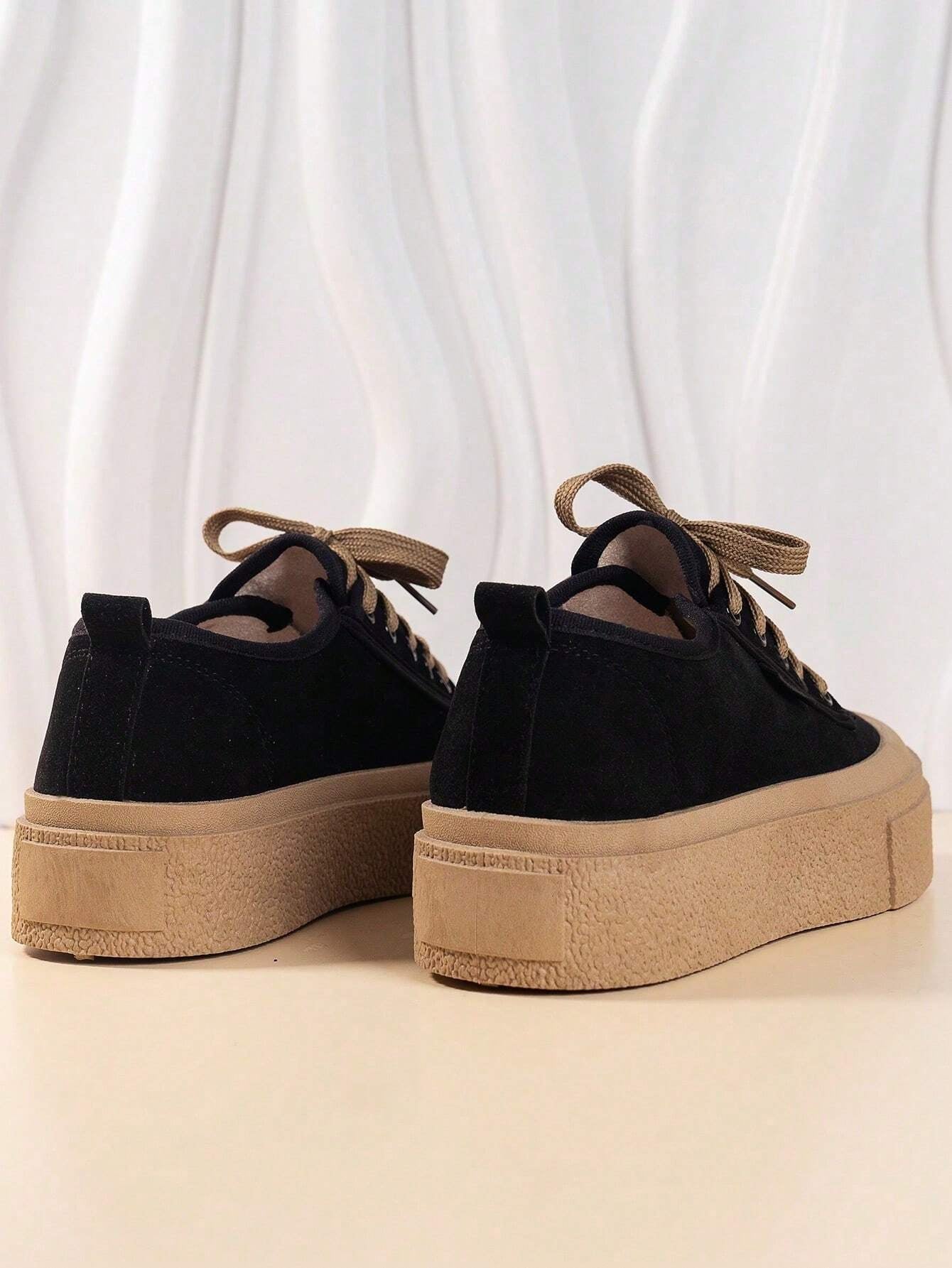 Stylish, Sporty Lace-Up Women's Skate Shoes