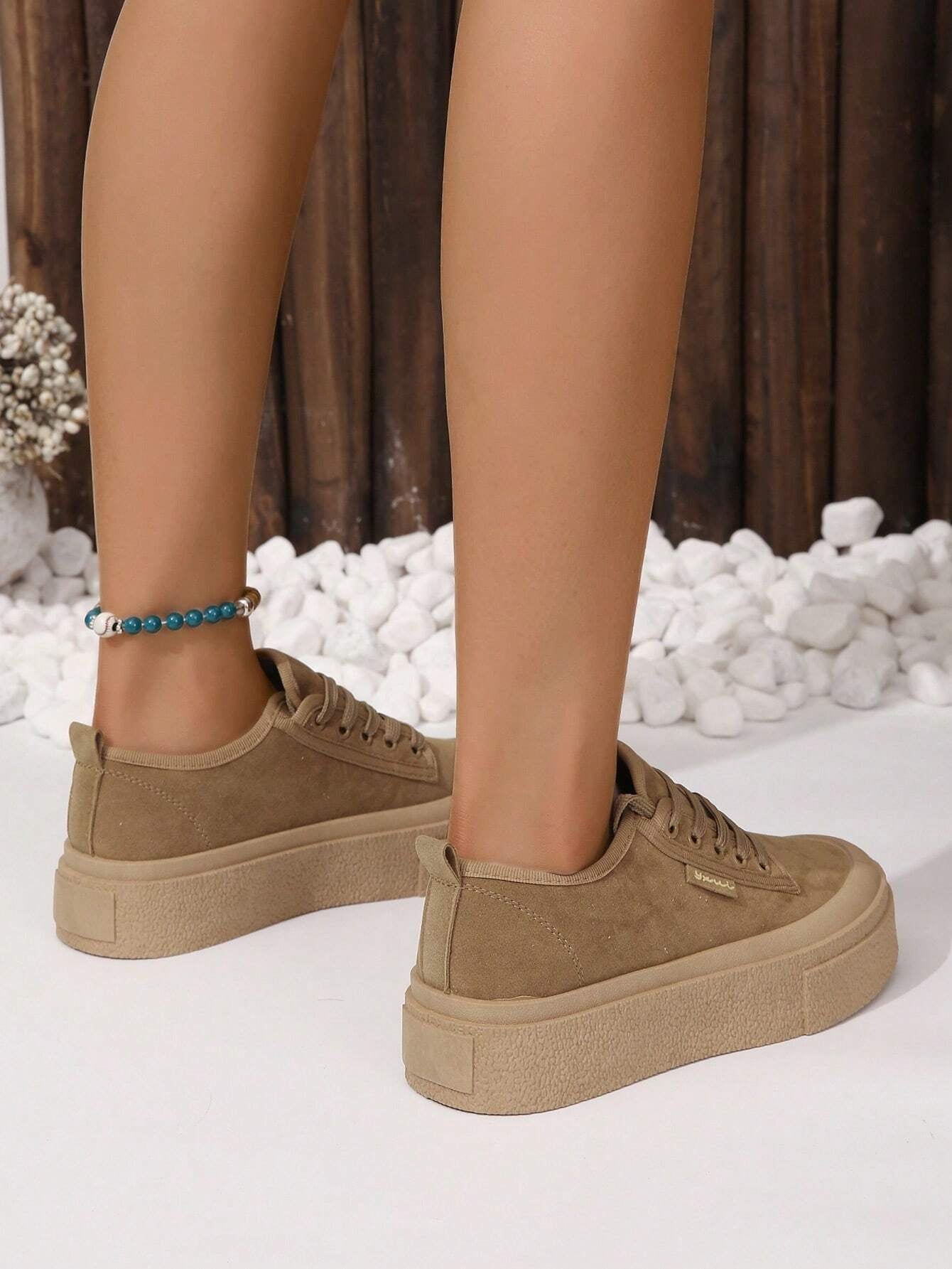 Stylish, Sporty Lace-Up Women's Skate Shoes