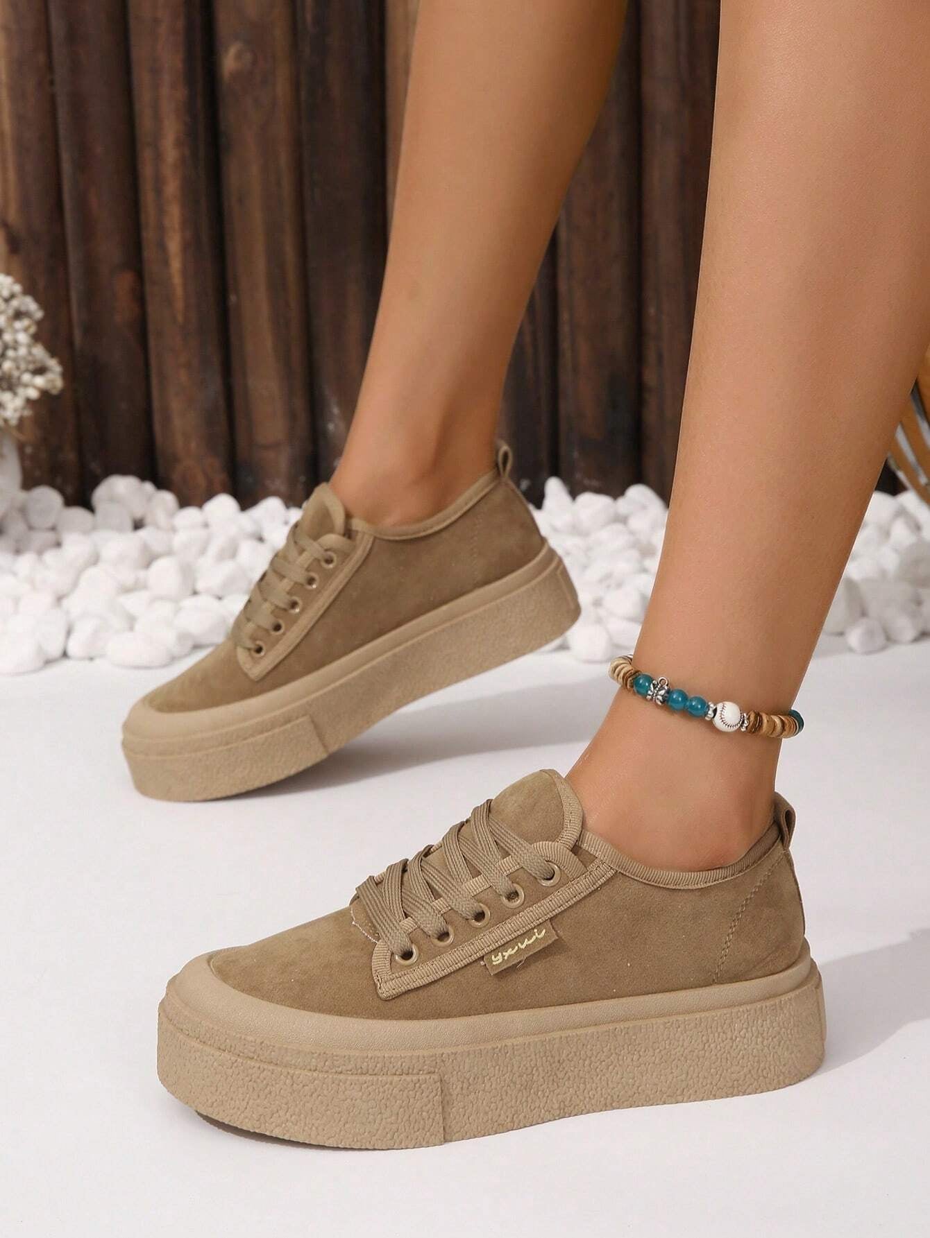 Stylish, Sporty Lace-Up Women's Skate Shoes