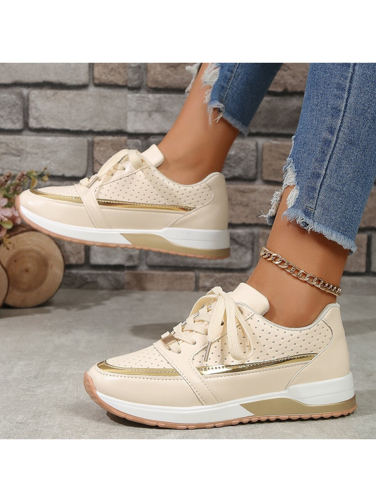 Women Low-Heeled Cross Strap Casual Shoes