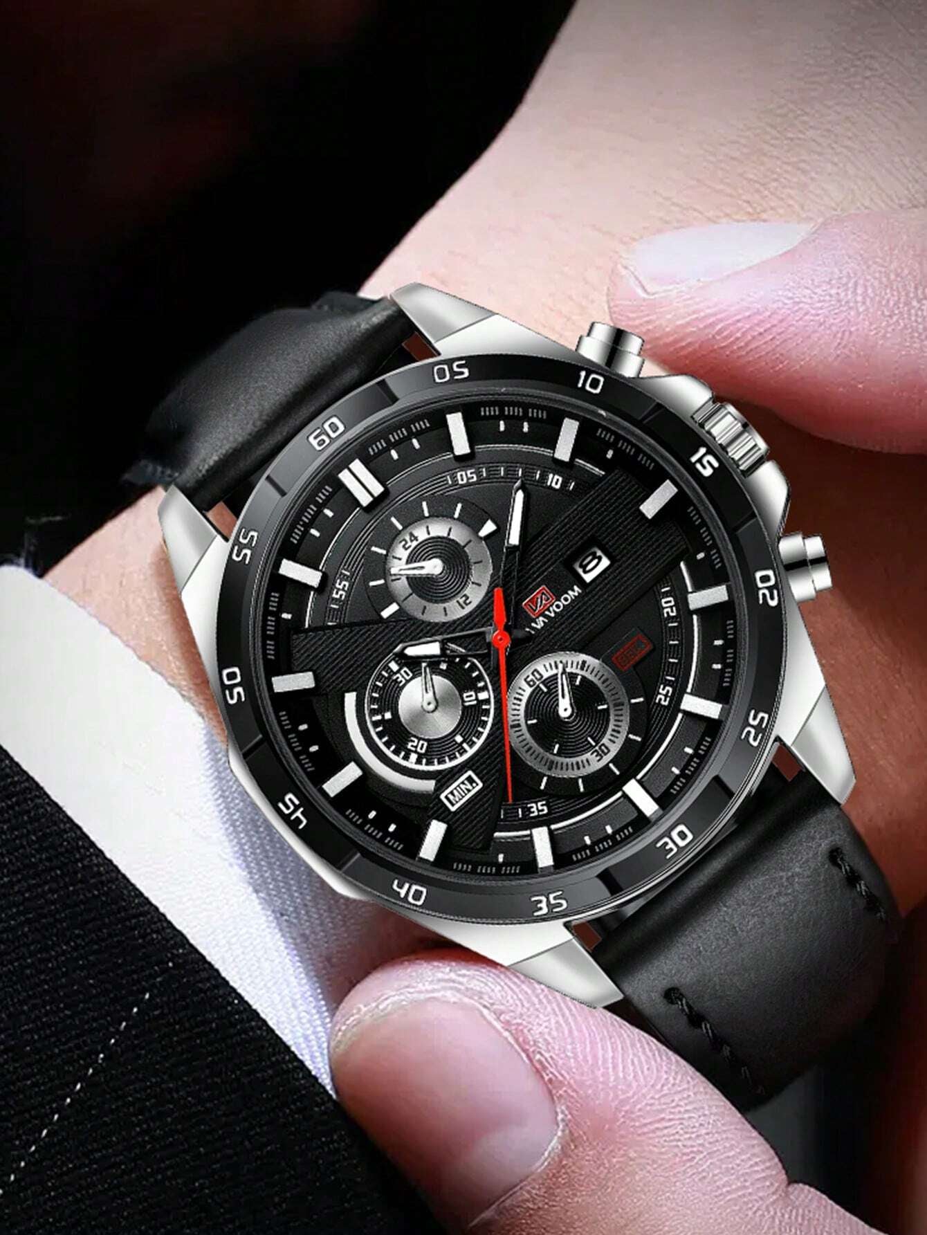 Va Va Voom Men's Sports Watch: Leather Band