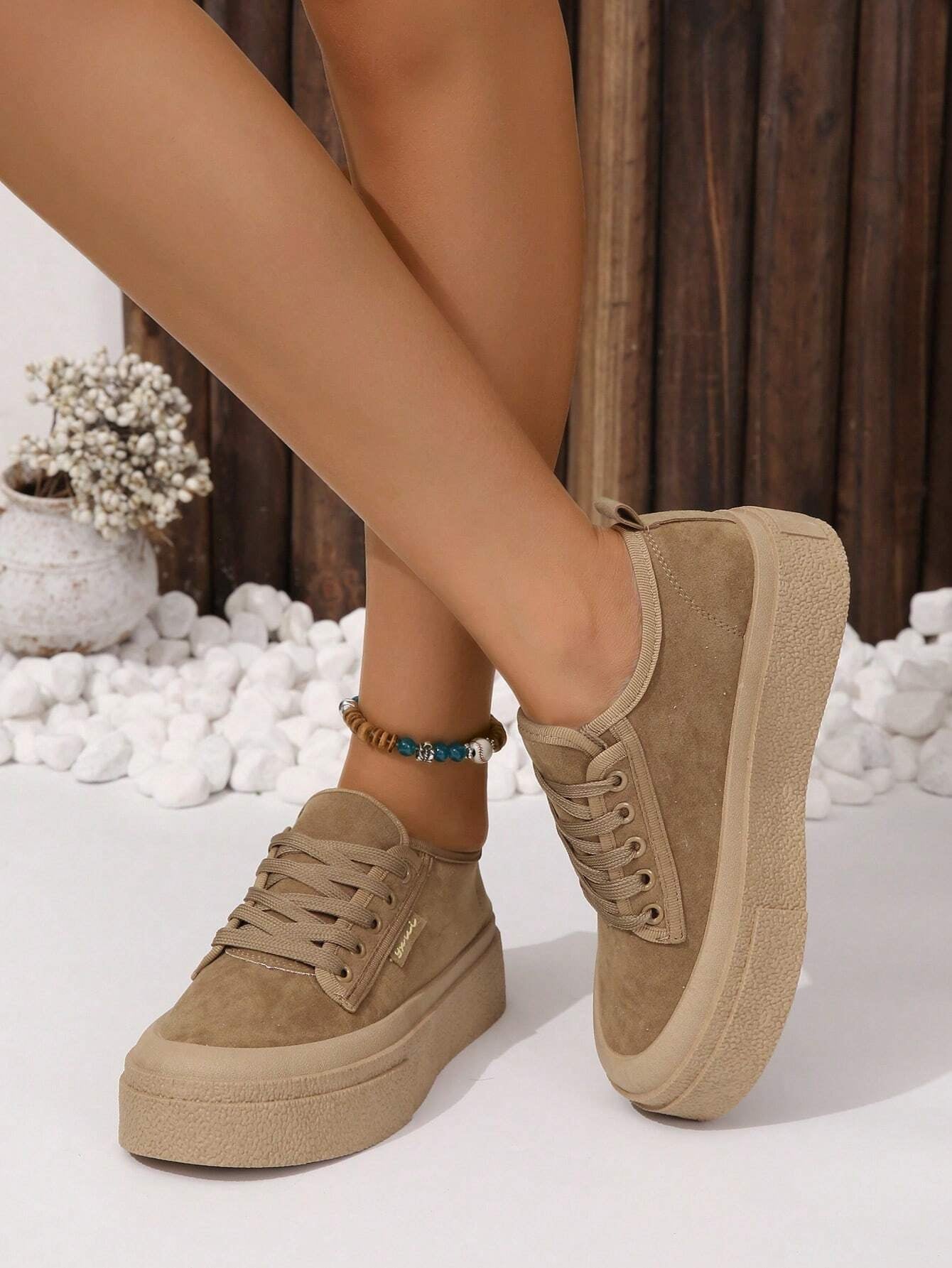 Stylish, Sporty Lace-Up Women's Skate Shoes