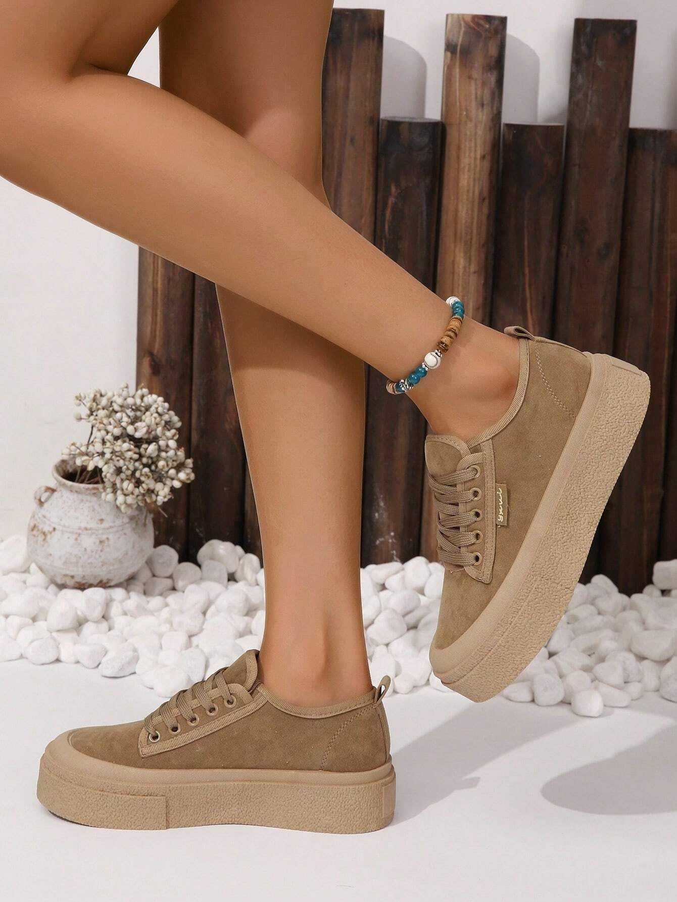 Stylish, Sporty Lace-Up Women's Skate Shoes